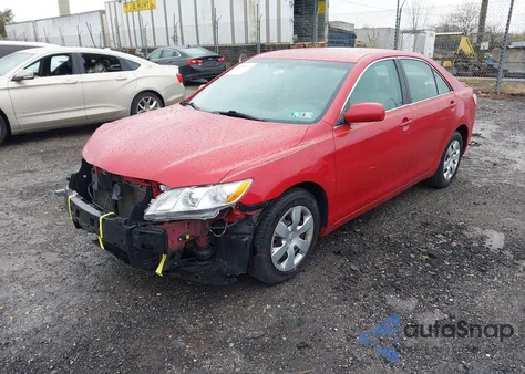 2007 Toyota Camry Le z USA, uszkodzony, nr VIN 4T1BE46K37U144277